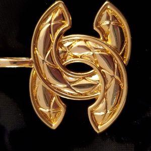 Chanel pendant